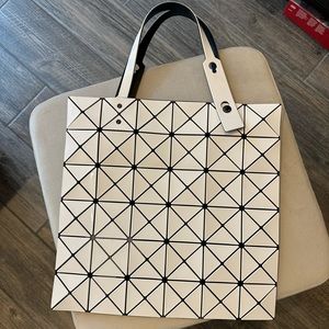 BAO BAO ISSEY MIYAKE White Lucent Tote